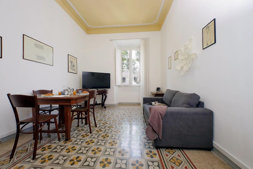 Cozy Merulana in Roma