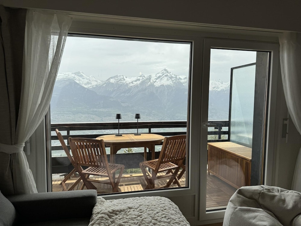 Lovely Apartment in Valley and Hills
