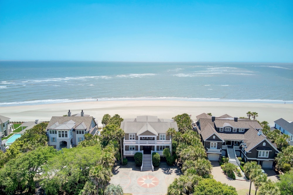 114 Ocean Boulevard by Avantstay Beachfront Infinity Pool Basketball Court Recently Renovated
