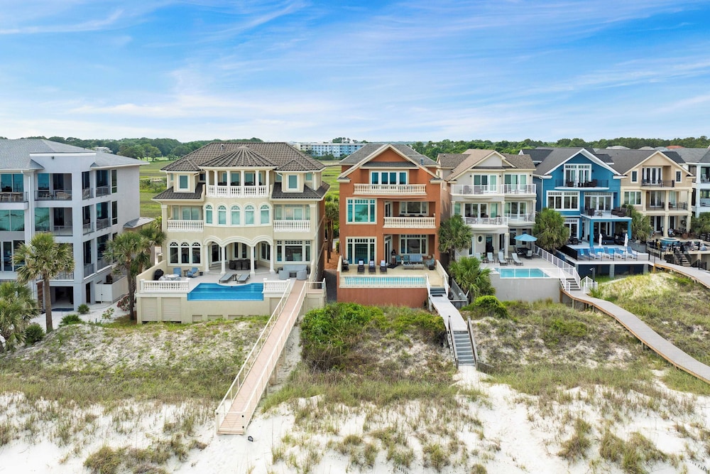 11 Singleton Beach by Avantstay Oceanfront Retreat w/ Private Pool + Boardwalk Near Hilton Head Hotspots