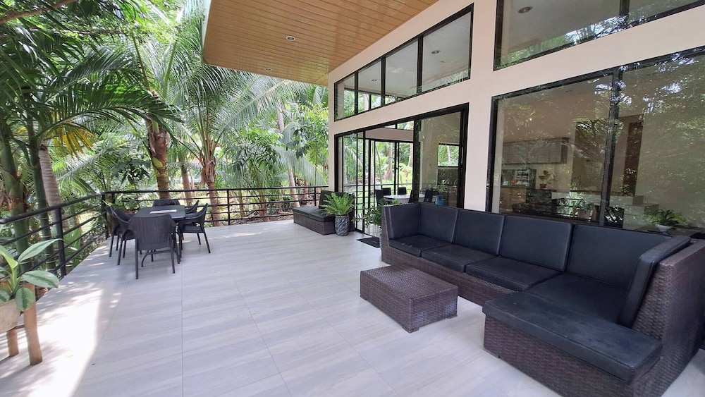 Balcon - Exclusive Private Villa in Camotes Island, Cebu, Philippines