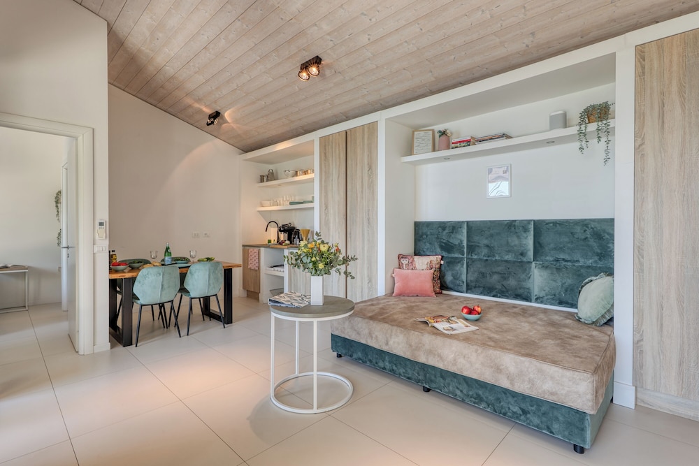 Holiday Resort Balzi Rossi