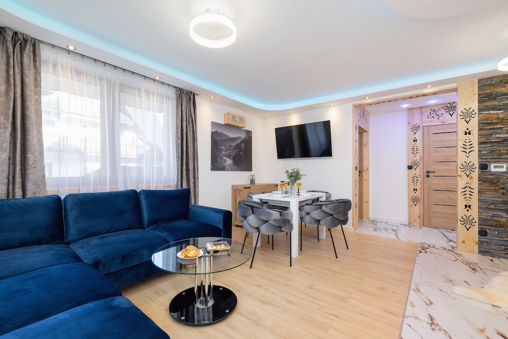 Apartment for 6 With Sauna by Renters