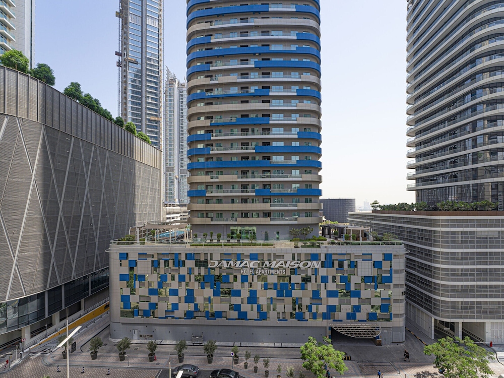 Apartment in Downtown Dubai Near Burj Khalifa