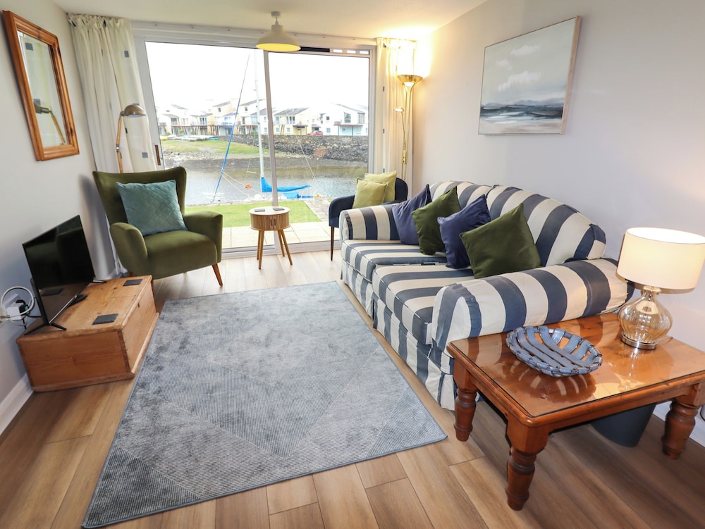 9 Oakley Wharf