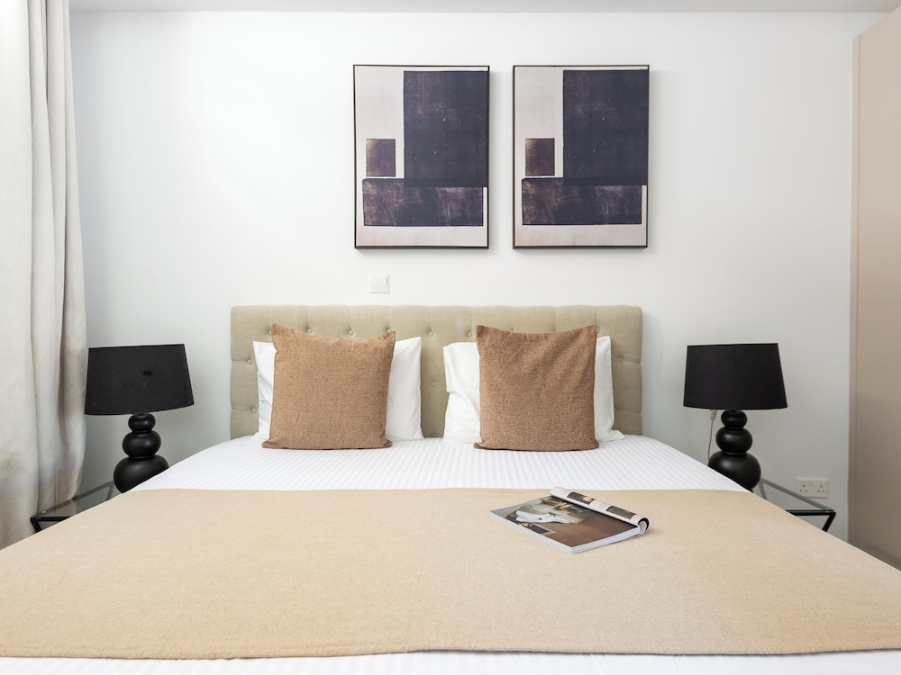 Sanders River Plaza Limassol Apartment