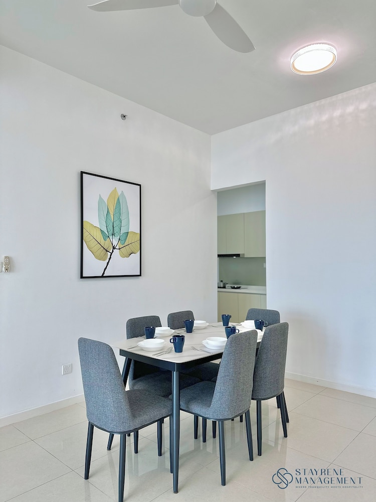 Paradigm Residence By Stayrene