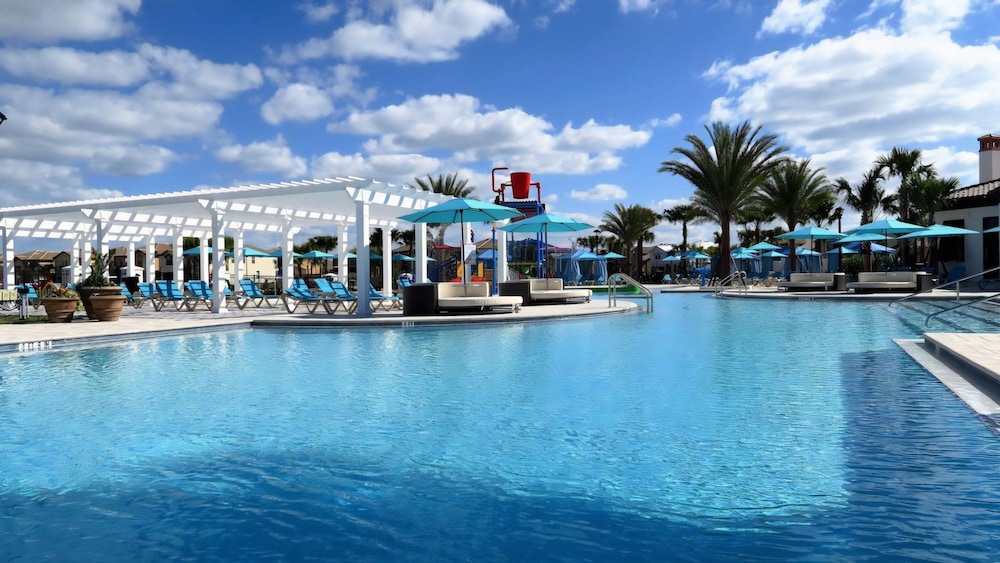 Stay Next Door to Disney at Windsor at Westside