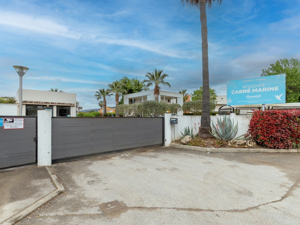 Apartment in Mandelieu-la-napoule
