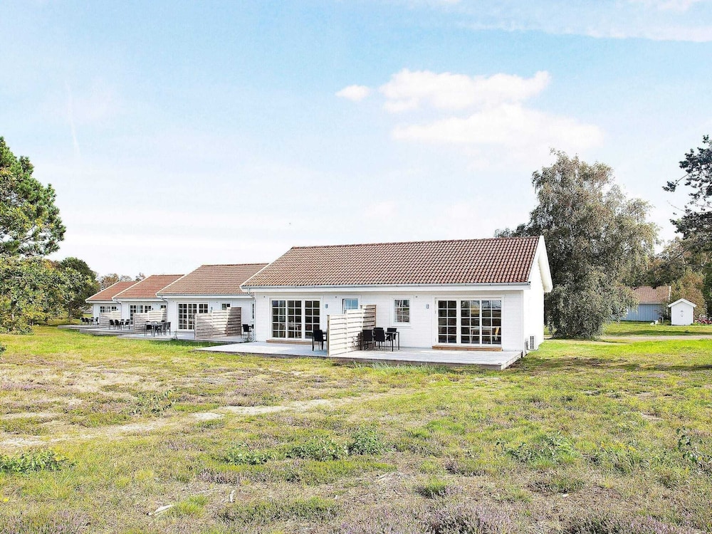 Cozy Nordic Holiday Home in Laeso