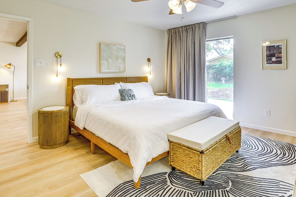 5 Mi to Lake Houston: Family Home in Humble