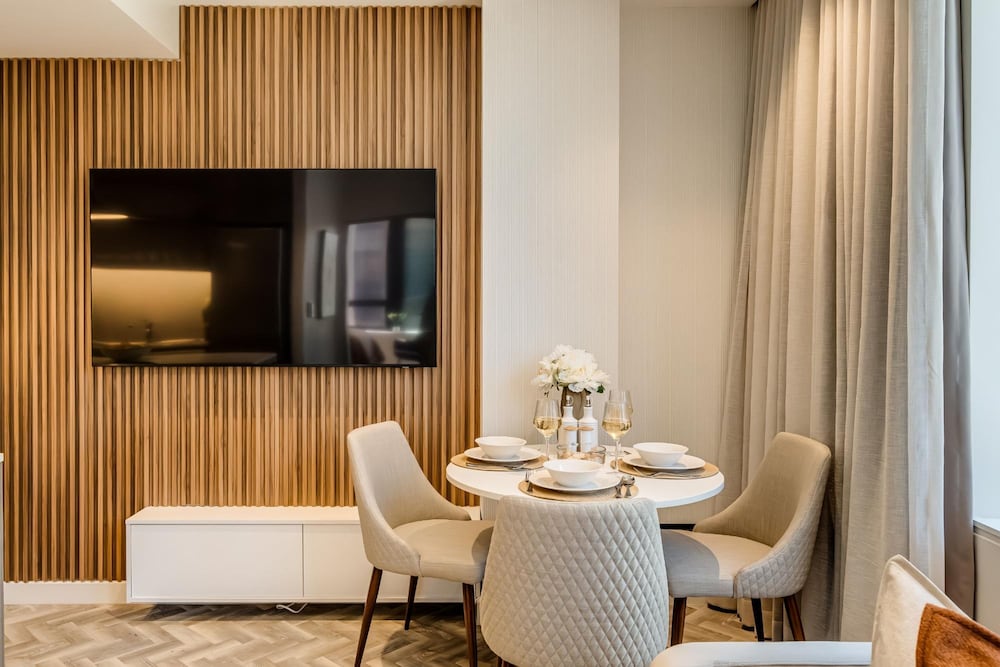 Cape Town 1BR Modern Apartment City Suite 902