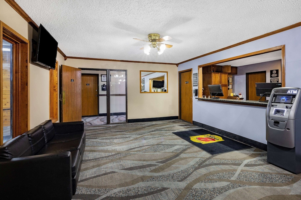 Super 8 by Wyndham Valentine NE