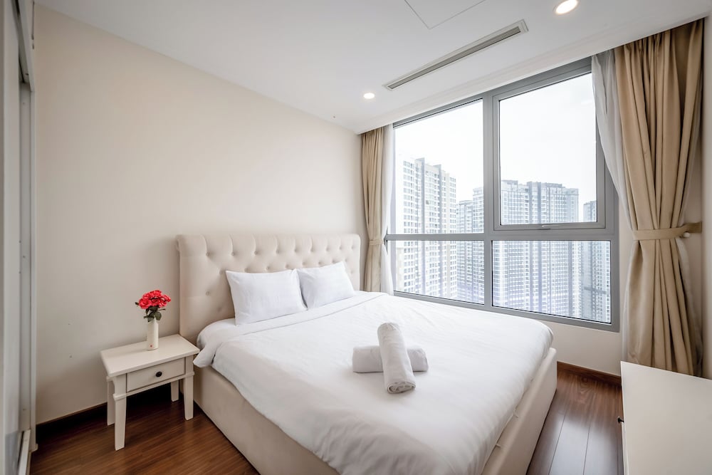 PD Pristine Apartment Landmark Plus