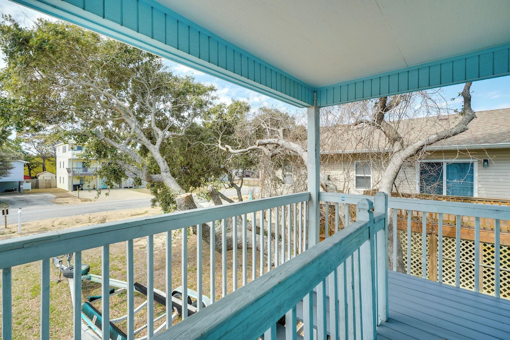 Steps to Beach: Centrally Located OBX Home!