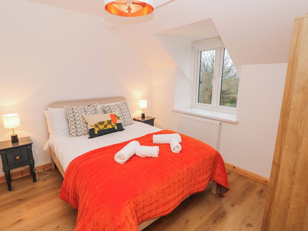 Folly Cottage