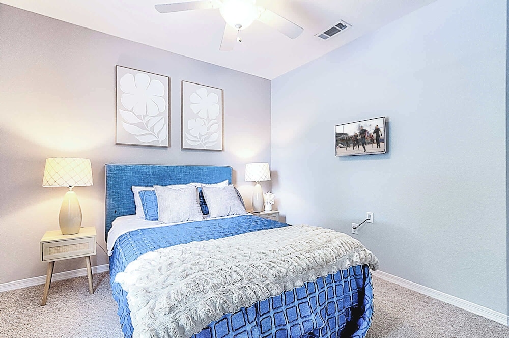 8908 Family Fun in Kissimmee Spacious 4-bedroom Apartment Near Theme Parks