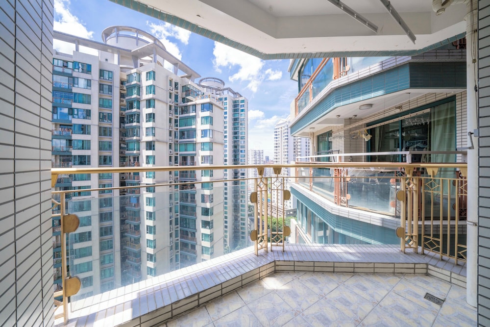 Tyms Xujiahui Elegant 1BR APT