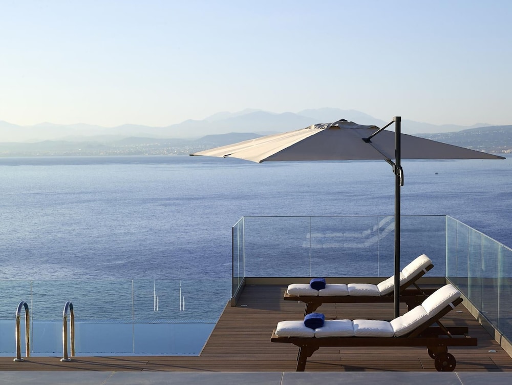 Remarkable 6-bed Villa in Rodia - Villa Epavli view 4