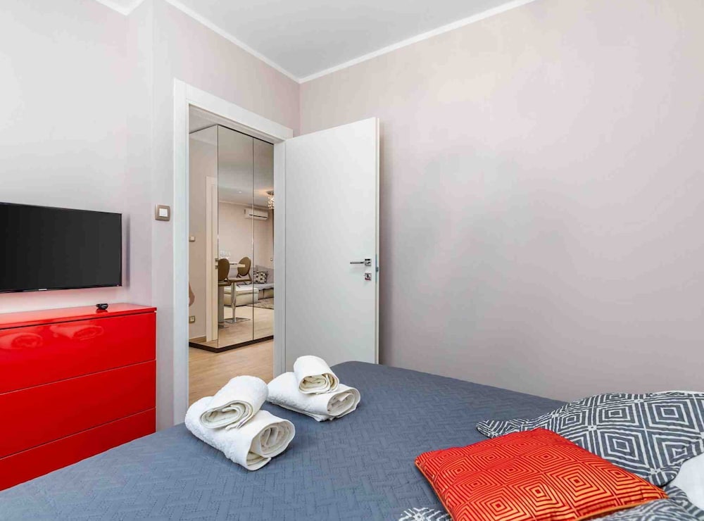 Modern Comfort With Shared Pool & Lush Green Surroundings in Kastav