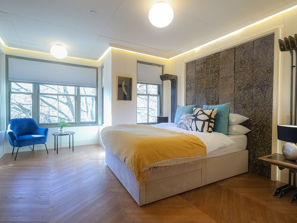 Discover The Underworld Five Bedroom by Belvilla