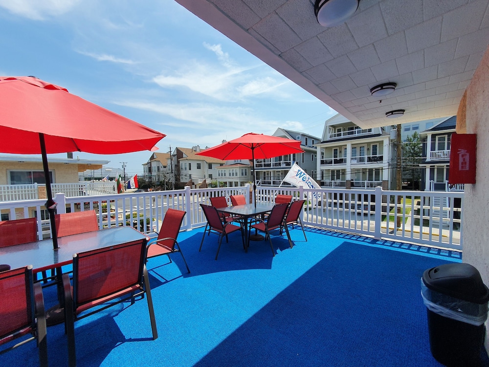 The Coral Sands Motel