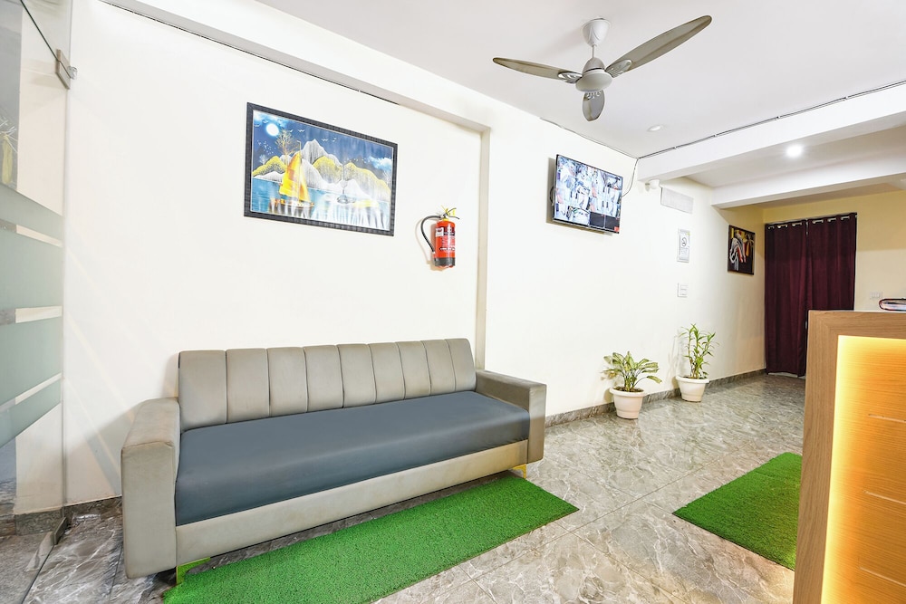 Fabhotel Asp Royal Residency I