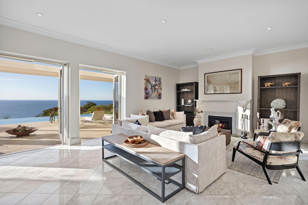 The Bay Crest Manor Views Pool Beach