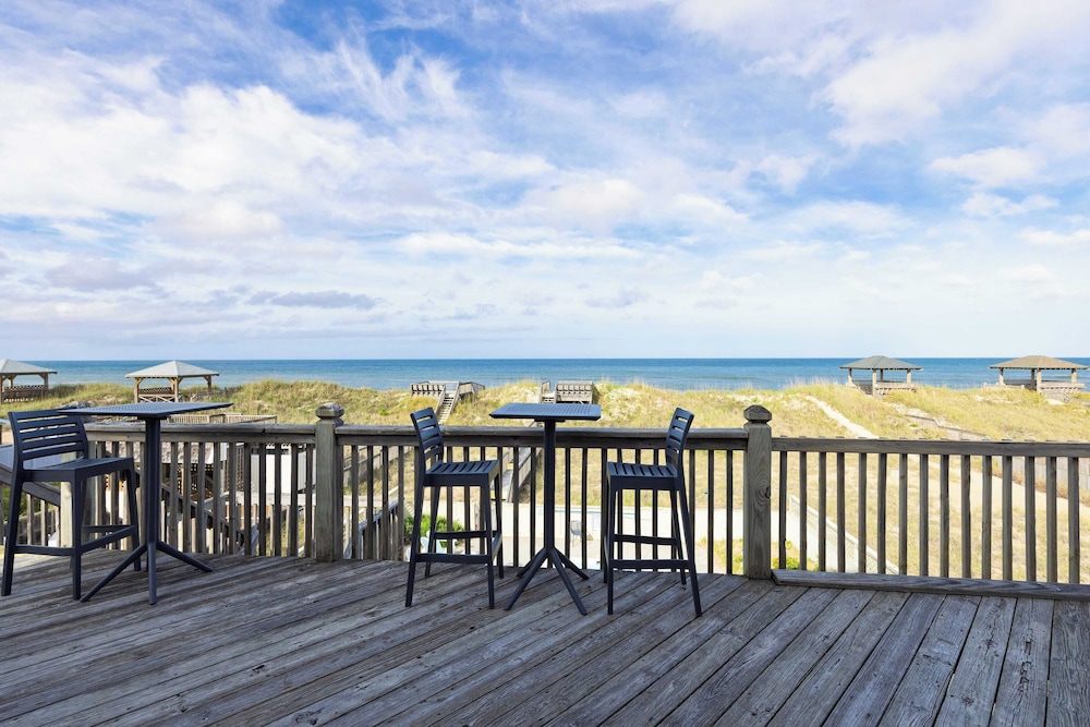 Sleeps 28 Beachfront w/ Pool, Hot Tub, Game Room Atlantic Watch by Avantstay