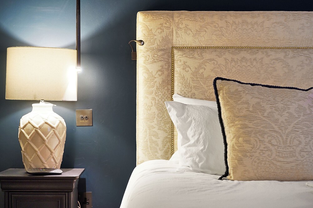 Ennismore Garden Flat