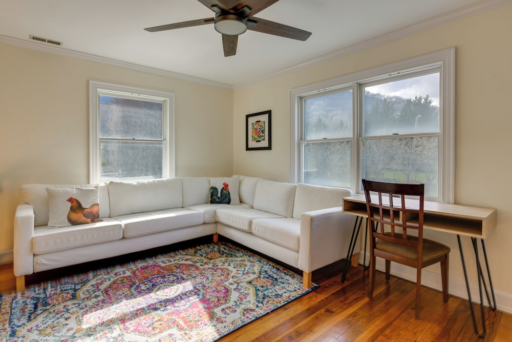 Maggie Valley Historic Farmhouse on 5 Acres! view 5
