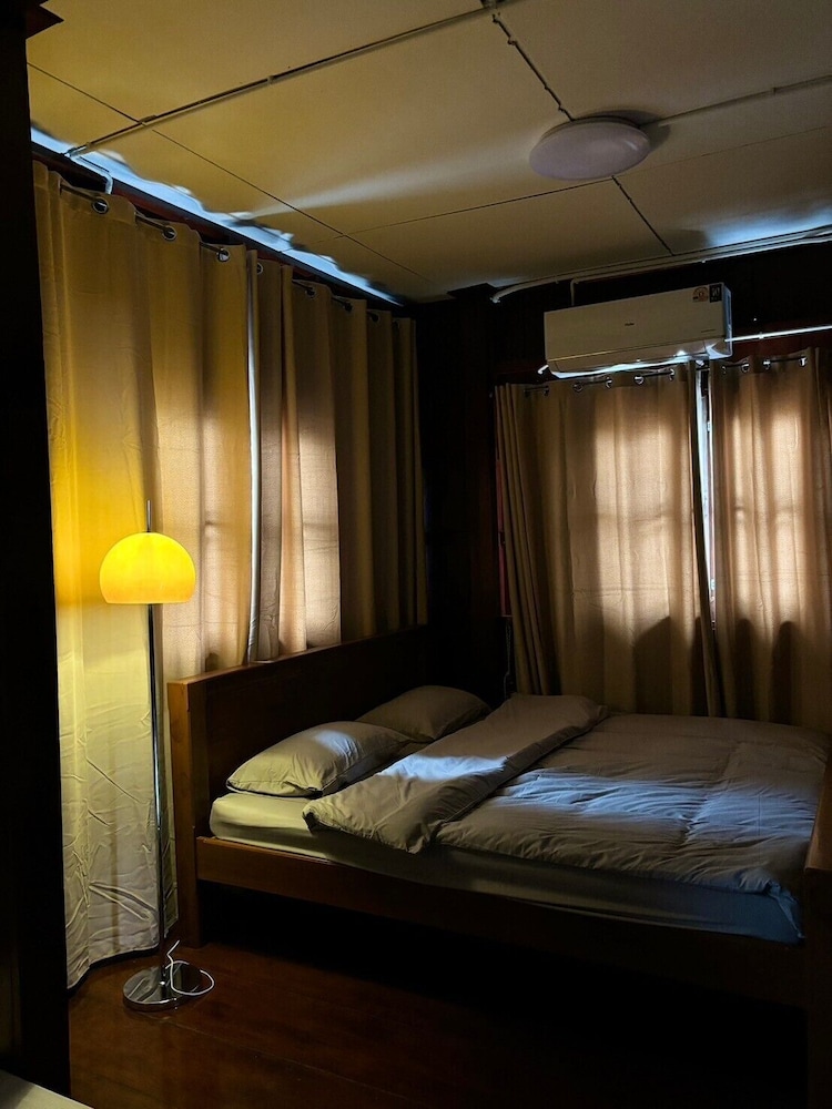 Once Again Hostel in chaing mai view 4