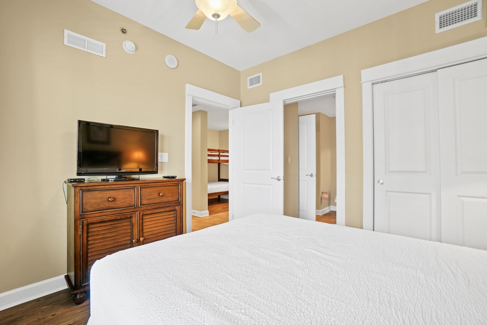 Grand Panama Beach Resort by Panhandle Getaways