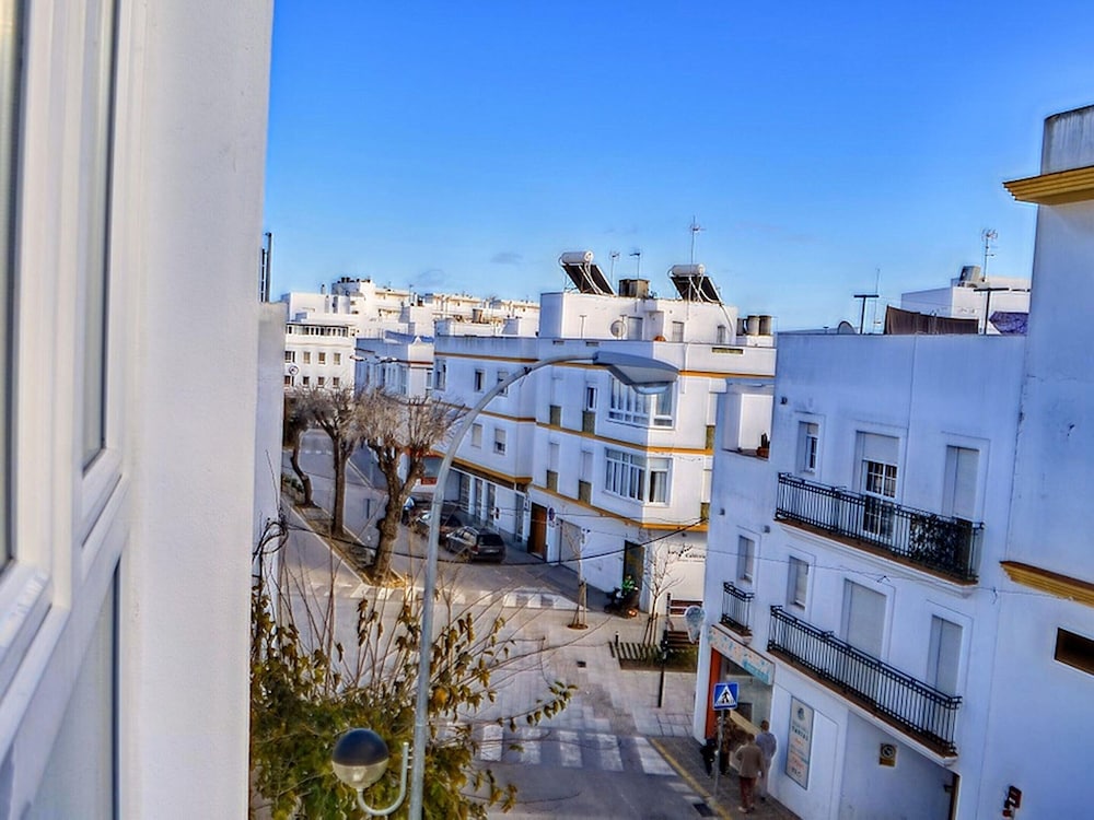 Cosy Apartment With Balcony