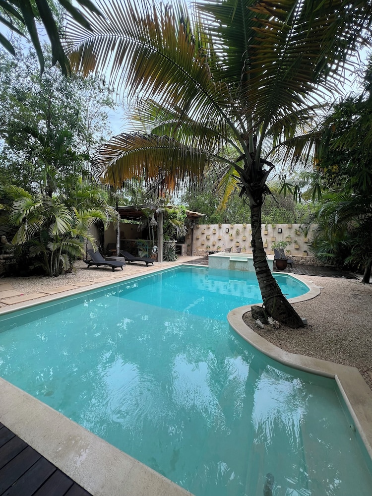 TRECE LUNAS TULUM