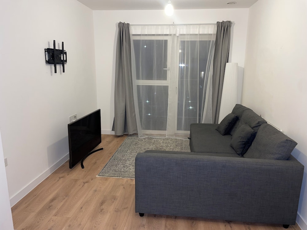 New Cosy London Apartment With Garden View