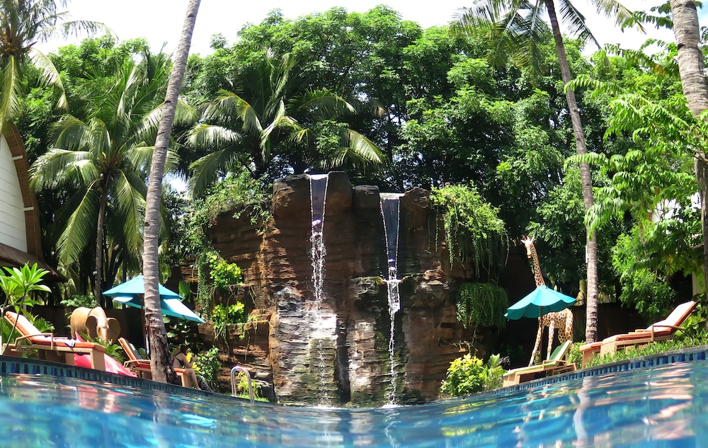 Jambuluwuk Oceano Resort Gili Trawangan