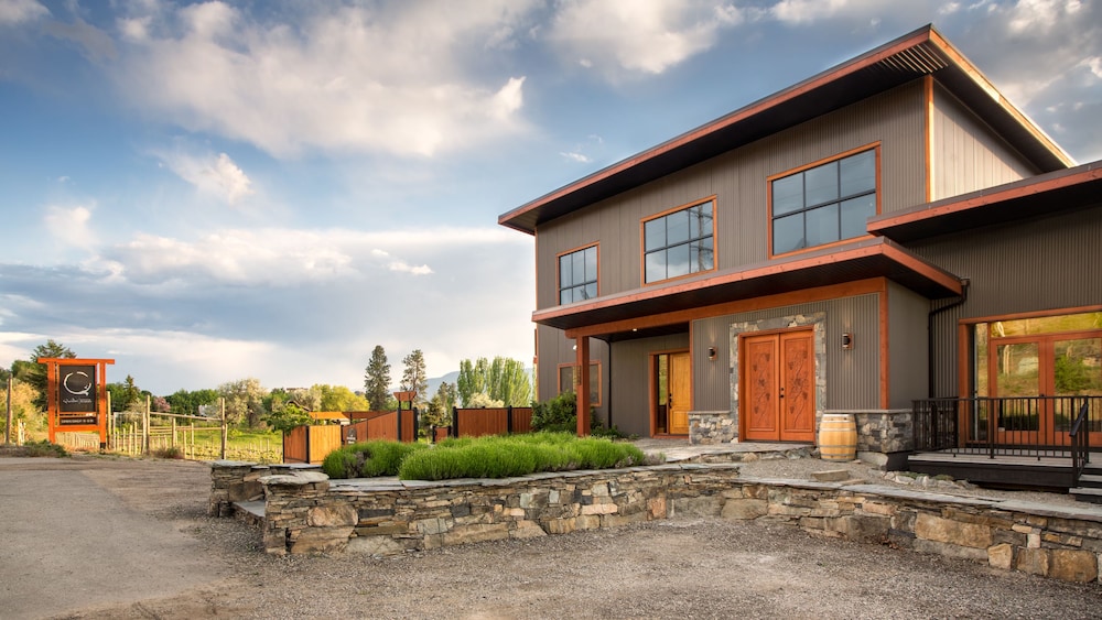 Hotel Quidni Estate Winery - Image 1