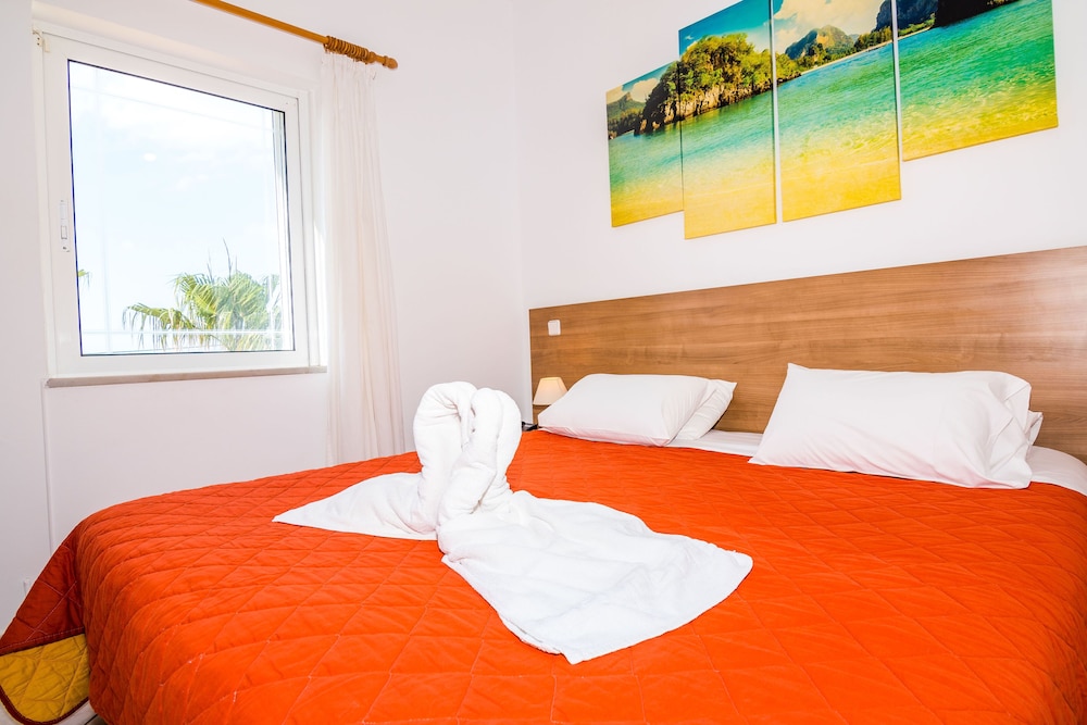 Thalassa Apartments