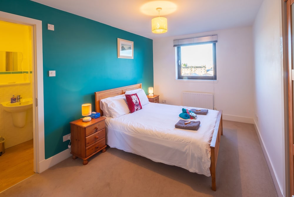 Hopetoun Street Apartment view 4