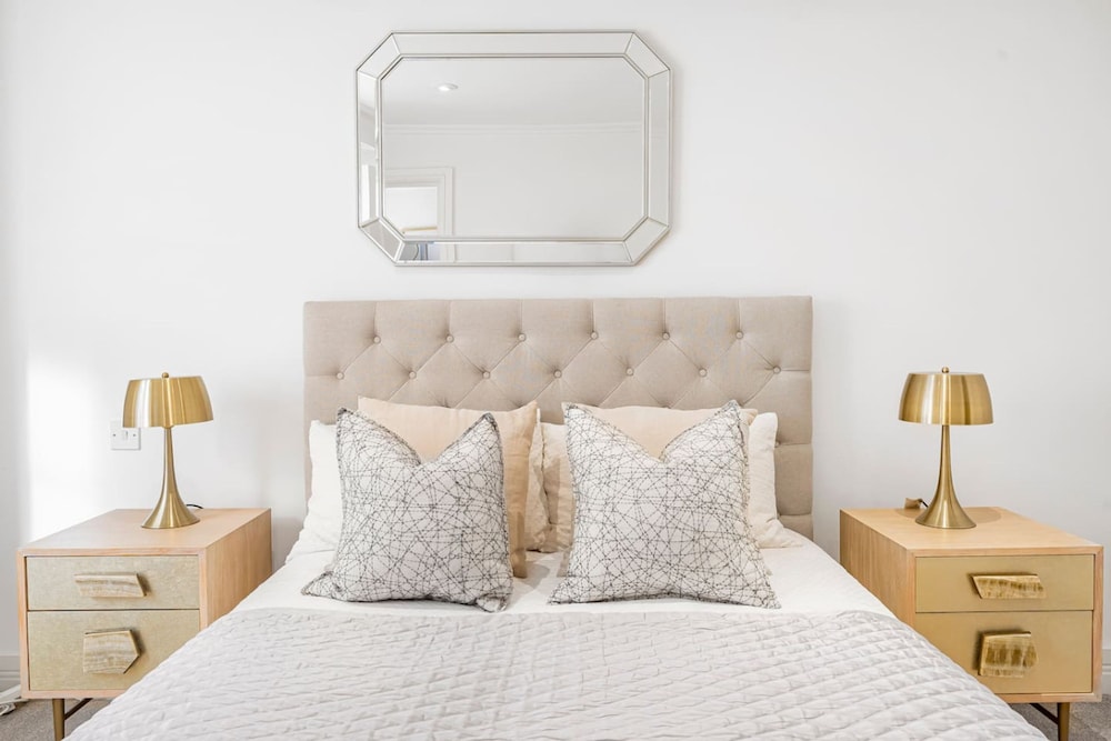 4-bed House Next To Harrods Pont Street Mews
