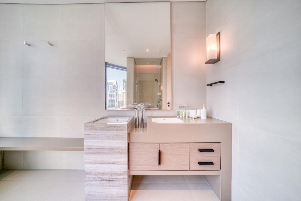 Classy Address JBR 3BR w Balcony and Beach Access