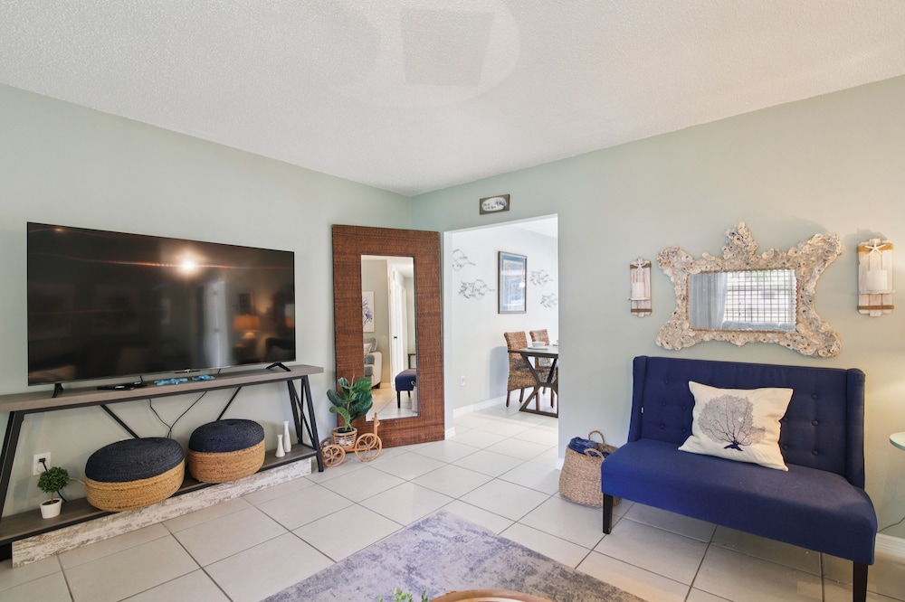 Crystal Blue Haven 3 Bedroom Cottage