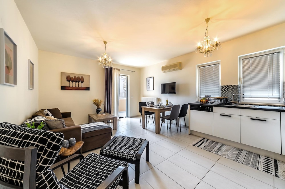 Rania s Sweet Home City Center
