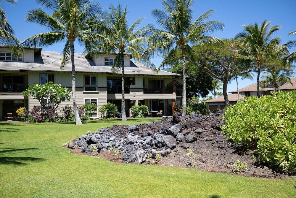 Serene Resort Living - Ground Floor - Private Beach Club Access - Vrkcv