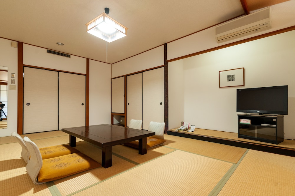 Kikuchi Grand Hotel