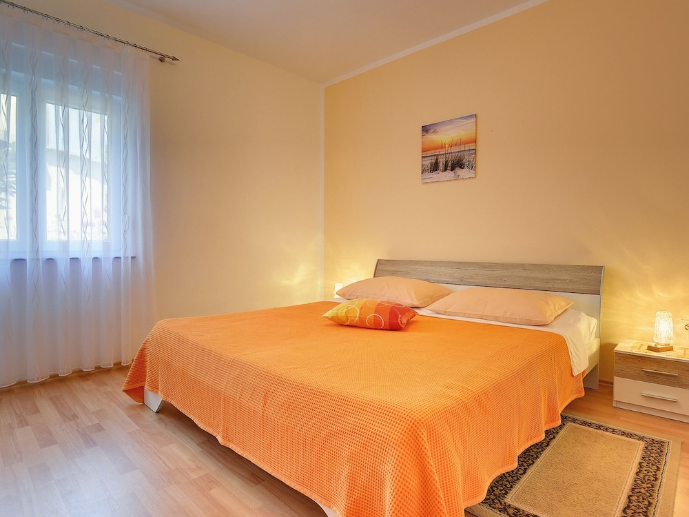 Apartment in Medulin Near Sandy Beaches view 5