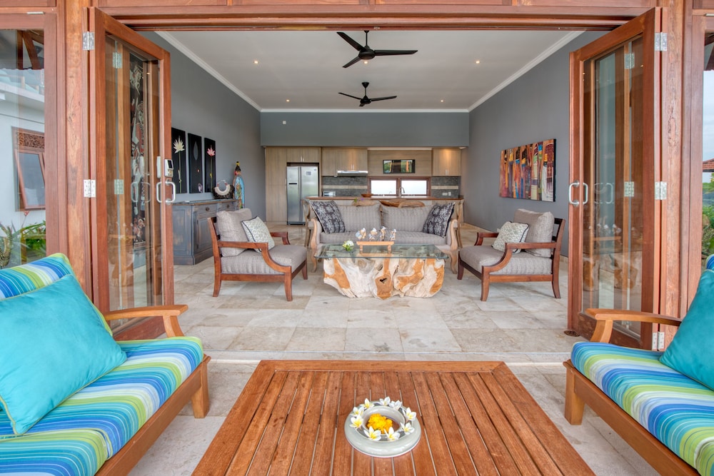 Lebah Villas
