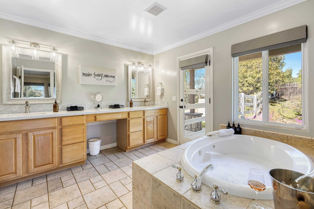 Temecula Wine Country Home w/ Pool, Hot Tub, Game Room & Vineyard Views