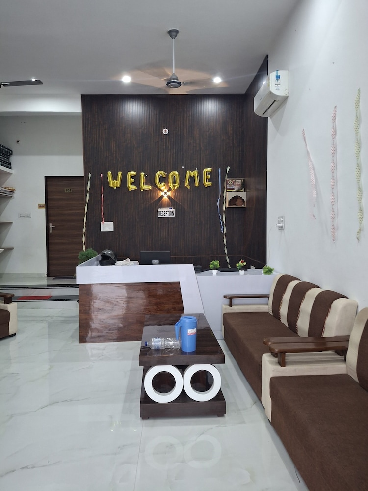 Hotel Diamond Palace